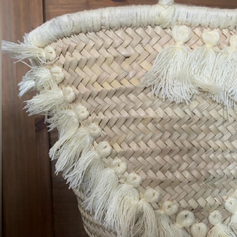 NWT Handwoven tote basket bag- Straw tote bag - straw bag - woven bag - beach - Picture 4 of 6